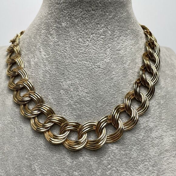 Vintage Oversized Textured Gold Tone Metal Linked Collar Vintage Chain Necklace - Picture 2 of 7